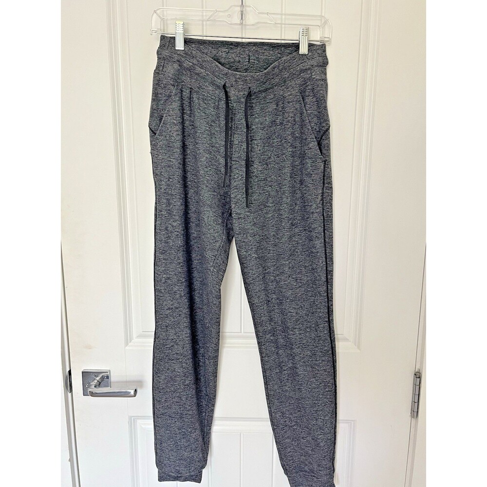 Lululemon Jogger Pants Women Size 6 Gray Tapered with Pockets Draw String Soft